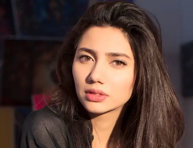 Mahira Khan Finally Breaks Her Silence On Her Bollywood Bashing Viral Video!