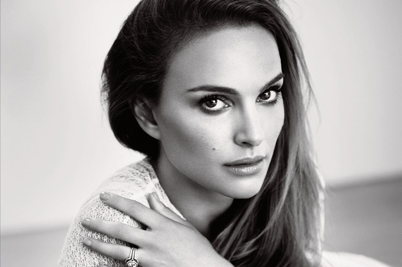 Natalie Portman To Pen Script Of Her New Film During Maternity Leave 