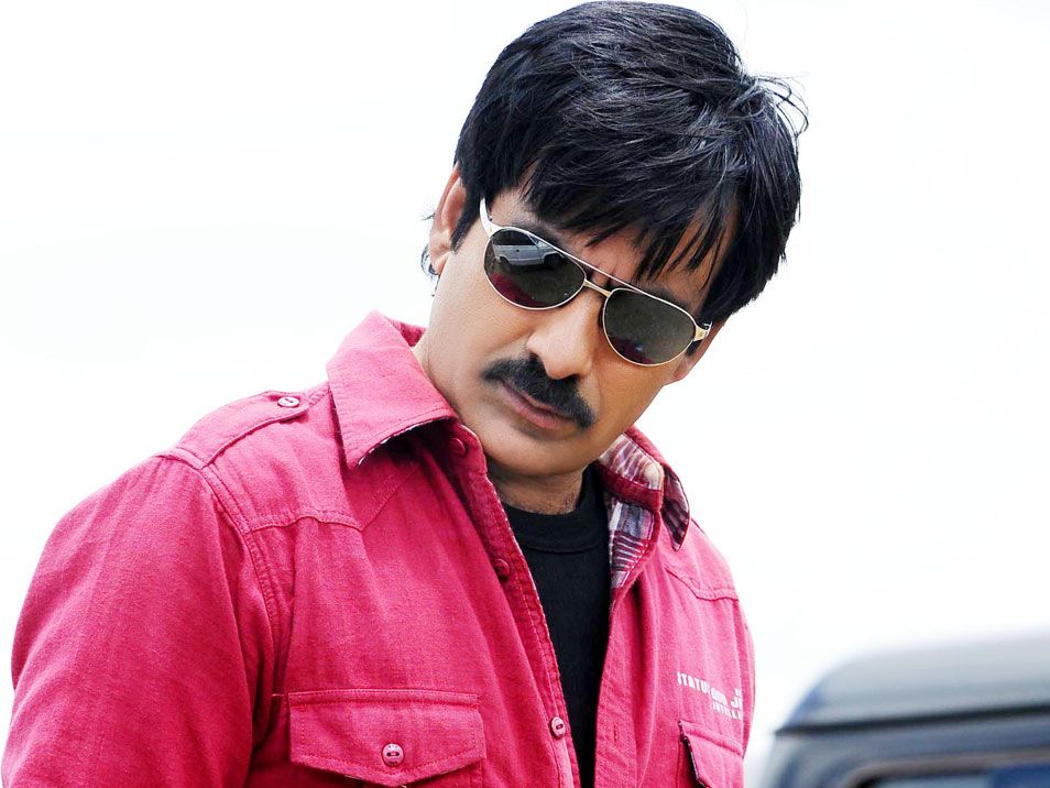 Anil Ravipudi Planning To Team Up With Ravi Teja For Next?