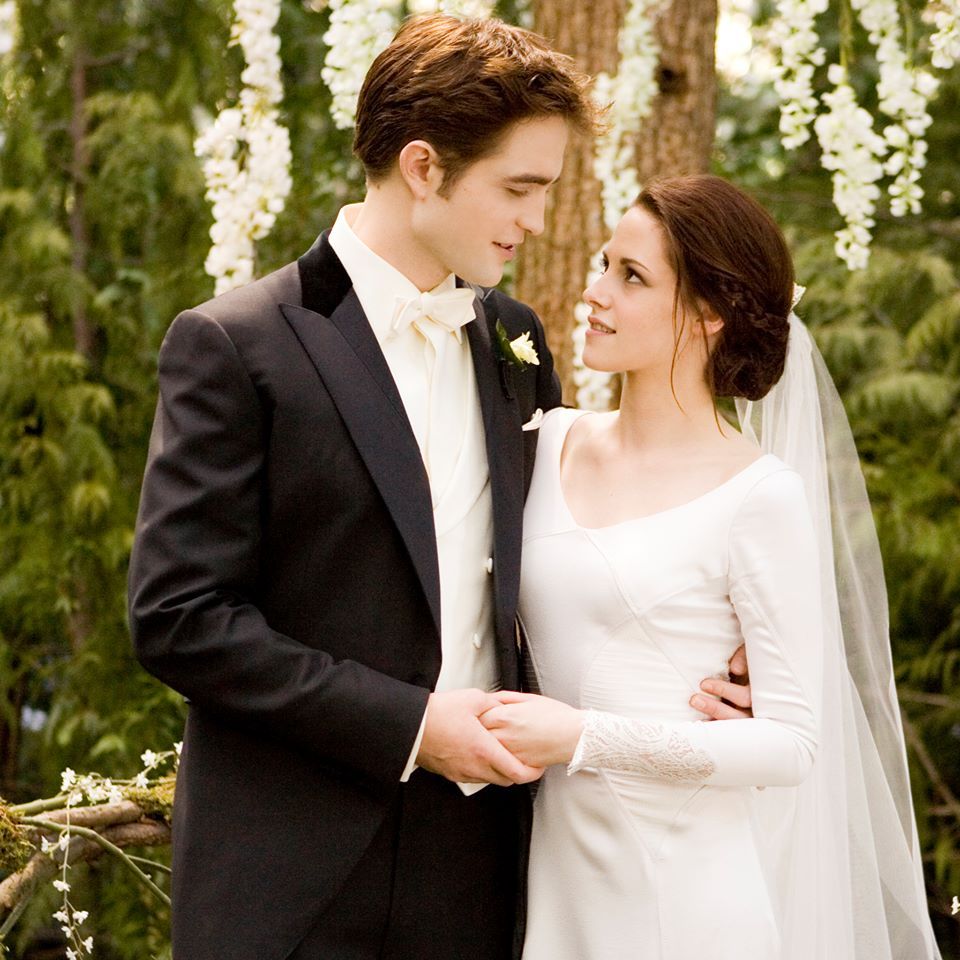 Kristen Stewart, Robert Pattinson To Give Second Shot To Romance?