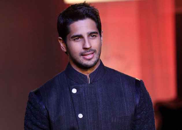 Bachchan’s Trend Brought Back by Sidharth Malhotra