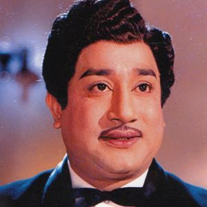Fans To Miss Sivaji Ganesan Symbolic Structure