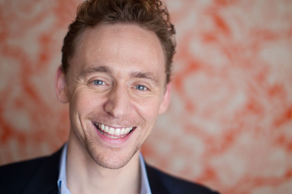 Tom Hiddleston Shares First I Saw The Light Clip