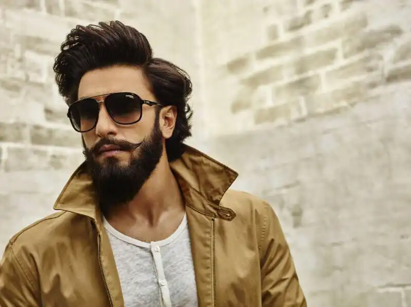 Ranveer Singh Shaves Off His Beard And Moustache Live On Instagram