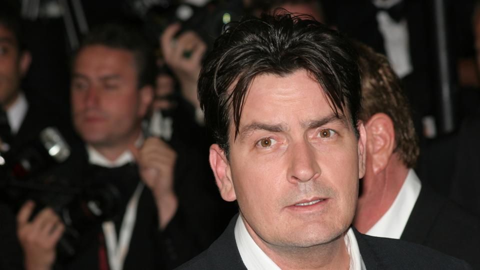 Charlie Sheen Accused Of Sexually Abuse!