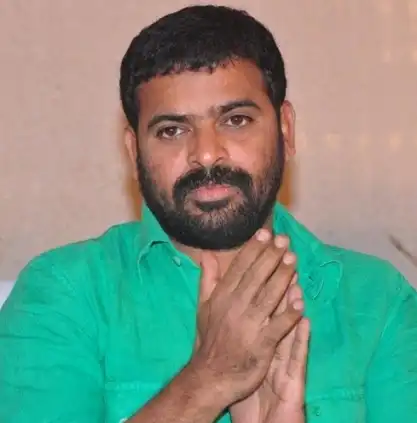 Vijay Sethupathi Replaced By Ameer In Vada Chennai