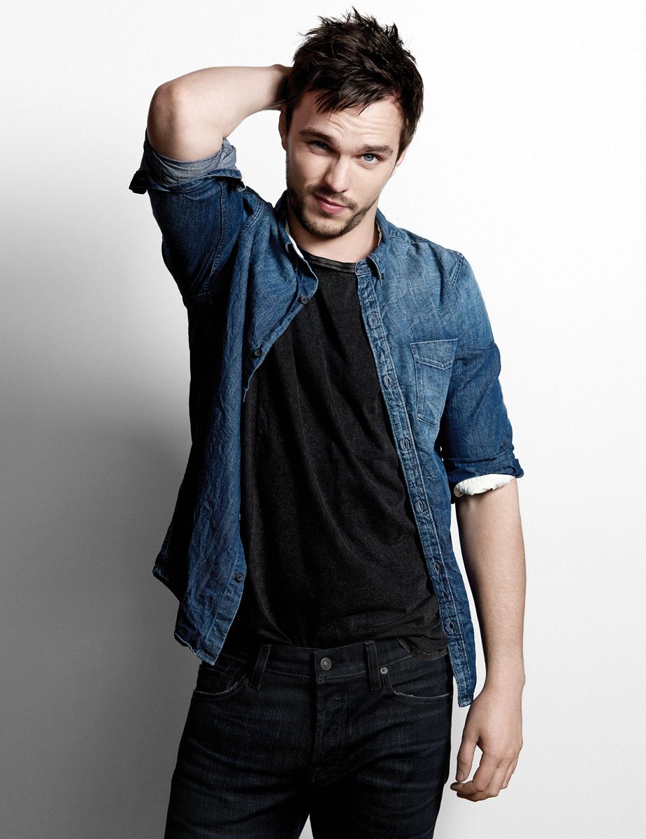 Nicolas Hoult To Star As Young J.R.R. Tolkien In Biopic