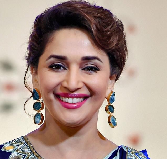 Madhuri Dixit’s Ex-Manager Spills The Beans About Her Affair With Bollywood Actors!