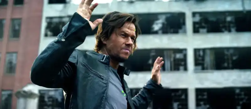 Transformers: The Last Knight Cast Praise Mark Wahlberg