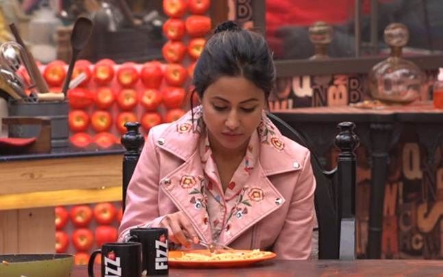 Bigg Boss 11: This Is Why Hina Khan Is Pissed With Boyfriend Rocky Jaiswal 