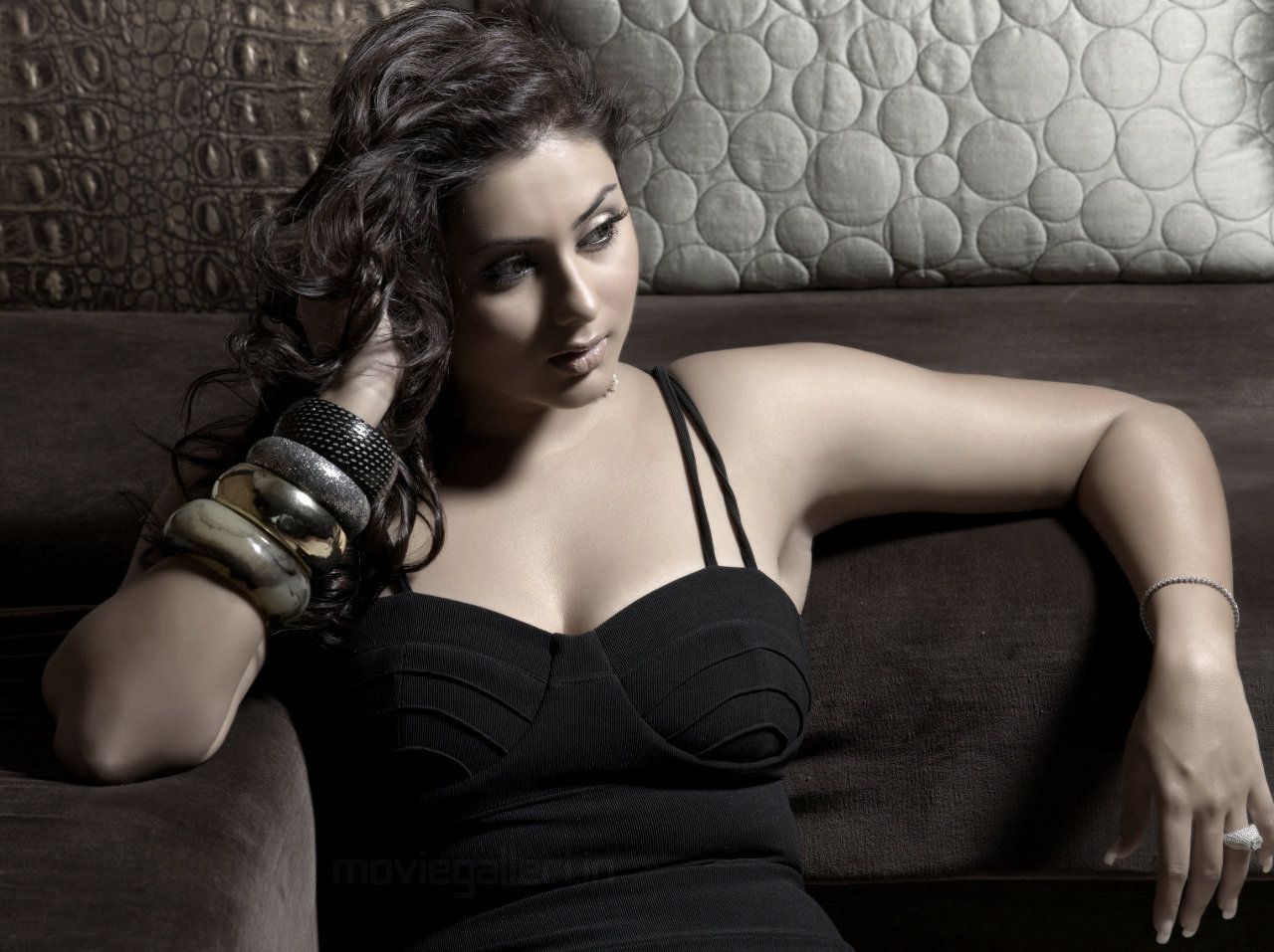 Kollywood Actress Namitha To Star Gets Married