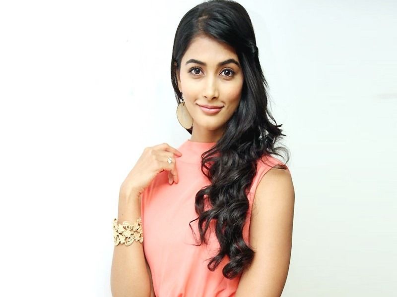 Pooja Hegde To Be Seen In A Sizzling Number With Ram Charan