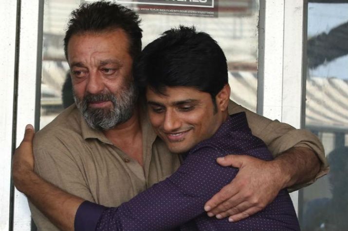 संजय दत्त की फिल्म 'भूमि' के प्रोड्यूसर पर लगा लड़के के साथ यौन शोषण का आरोप !