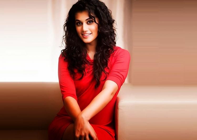 Taapsee’s Film ‘Anando Brahma’ Is A Fun To Watch Horror-Comedy!