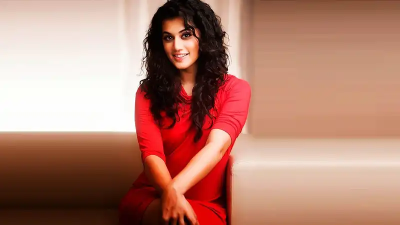 Taapsee Pannu Honoured With ‘Most Powerful Woman of the Year’ Award