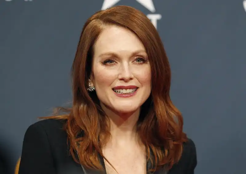 Julianne Moore Tapped To Star In Gloria Steinem Biopic