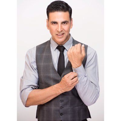 It’s Party Time For Akshay Kumar