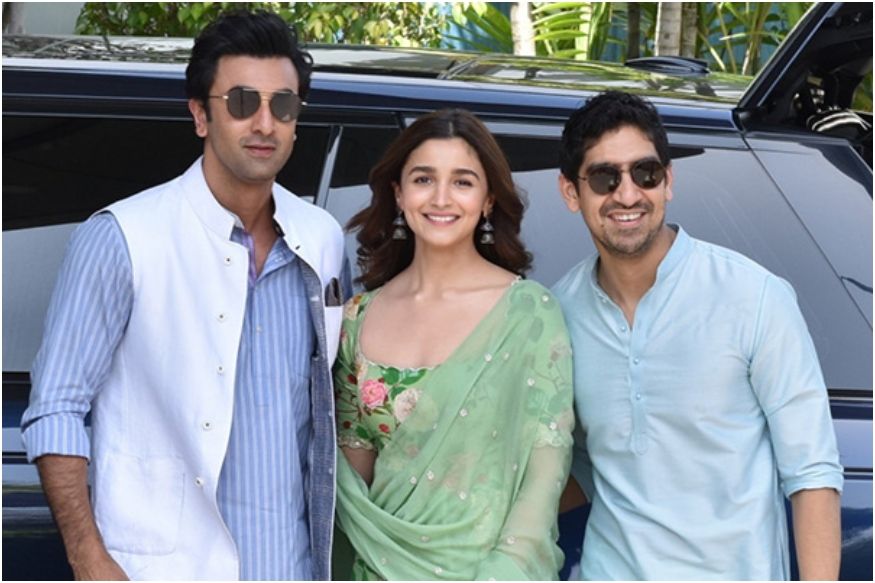 Brahmastra: Ayan Mukerji To Introduce A New Character In The Sequel, Is Looking Out For A Young A-Lister?