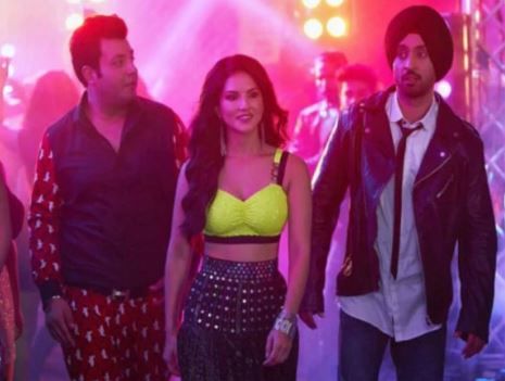 Delhi Resident Receives Lewd Calls After Sunny Leone's Arjun Patiala Song Gives Away His Number, Moves To Court