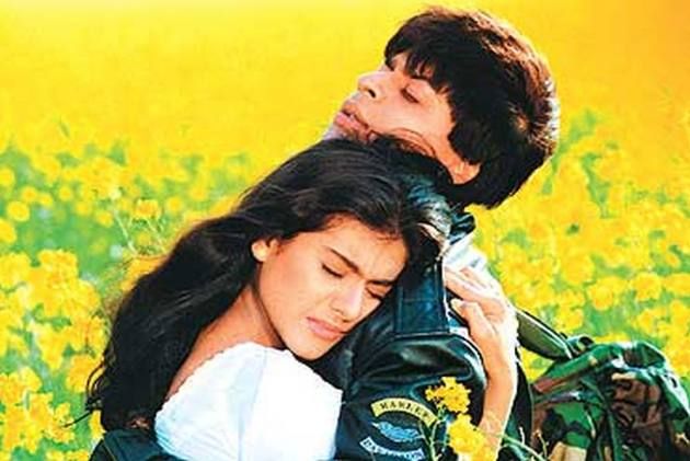 25 Years Of DDLJ: Shah Rukh Khan And Kajol's Bronze Statue To Be Unveiled In London