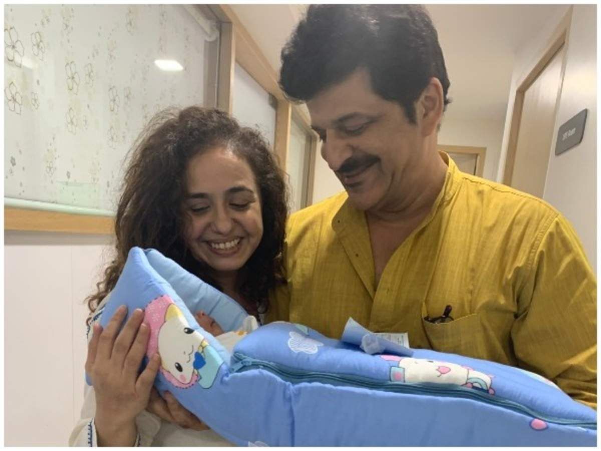 Ishaan Khatter’s Father, Rajesh Khatter Becomes A Proud Father Once Again, Welcomes Baby With Wife Vandana Sanjani!