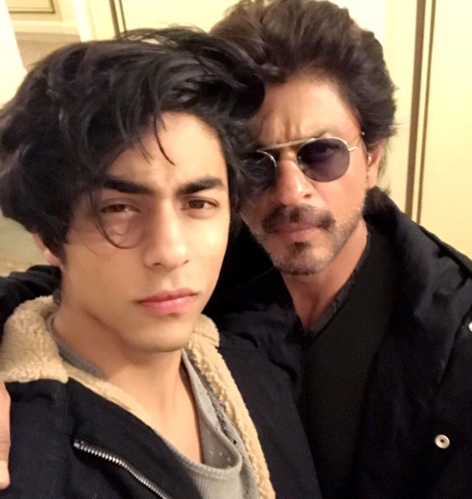 Shah Rukh Khan Keen To Launch Son Aryan In Hollywood?