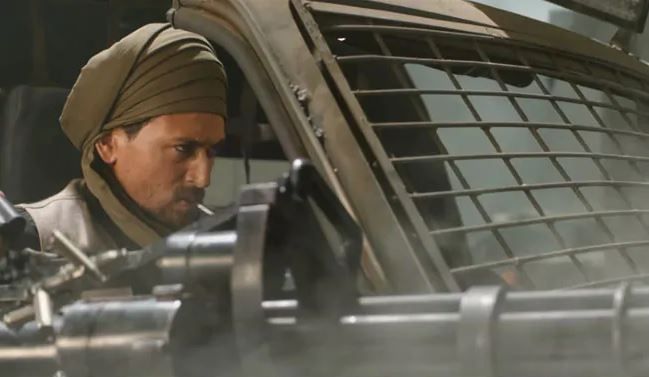 Tiger Shroff Used The World's Most Powerful Machine Gun 'Gatling' For A Scene In His Upcoming Film 'War'
