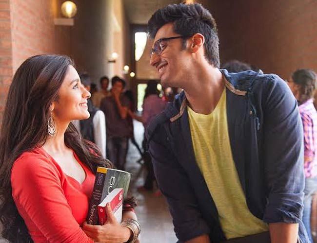 Best Reactions to 2 States on Twitter