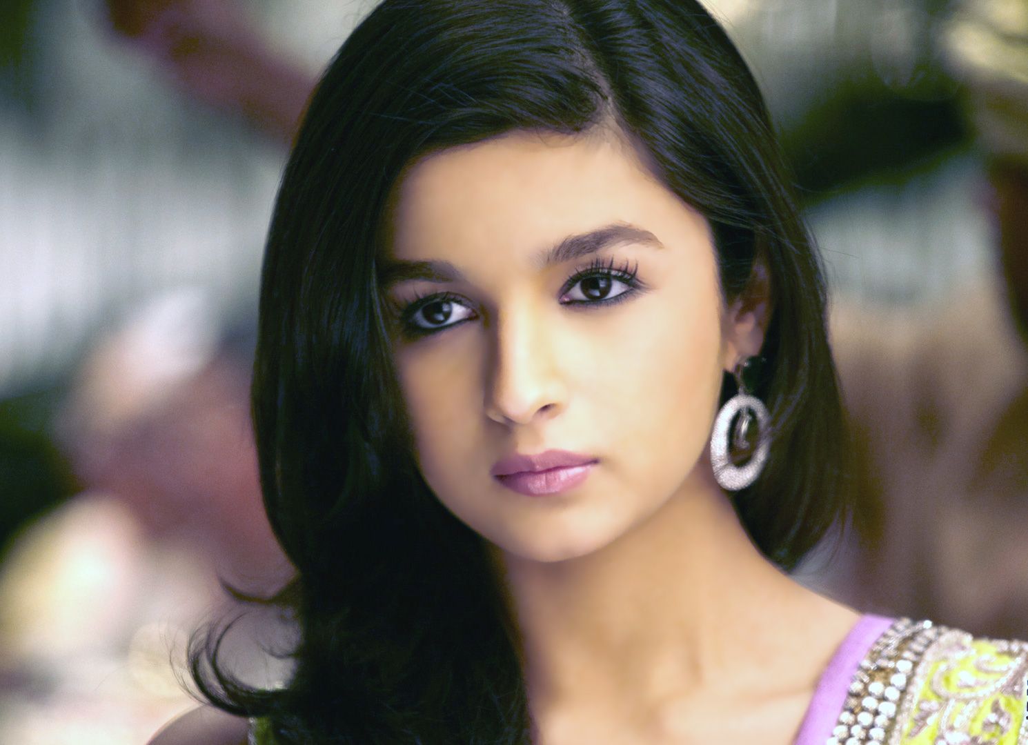 Alia Bhatt not bothered about her comparisons with Shraddha Kapoor