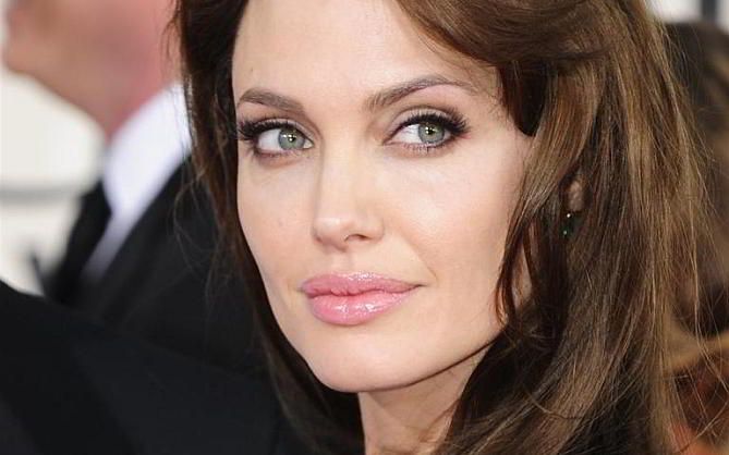 Angelina Jolie confirmed for Cleopatra’s role in new biopic
