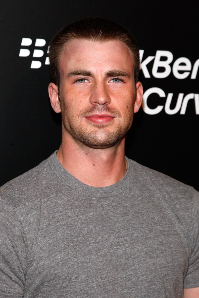 Chris Evans wishes to get married and have kids