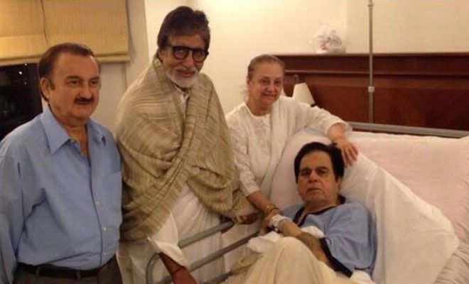 Amitabh Bachchan pays a visit to Dilip Kumar at Lilavati Hospital