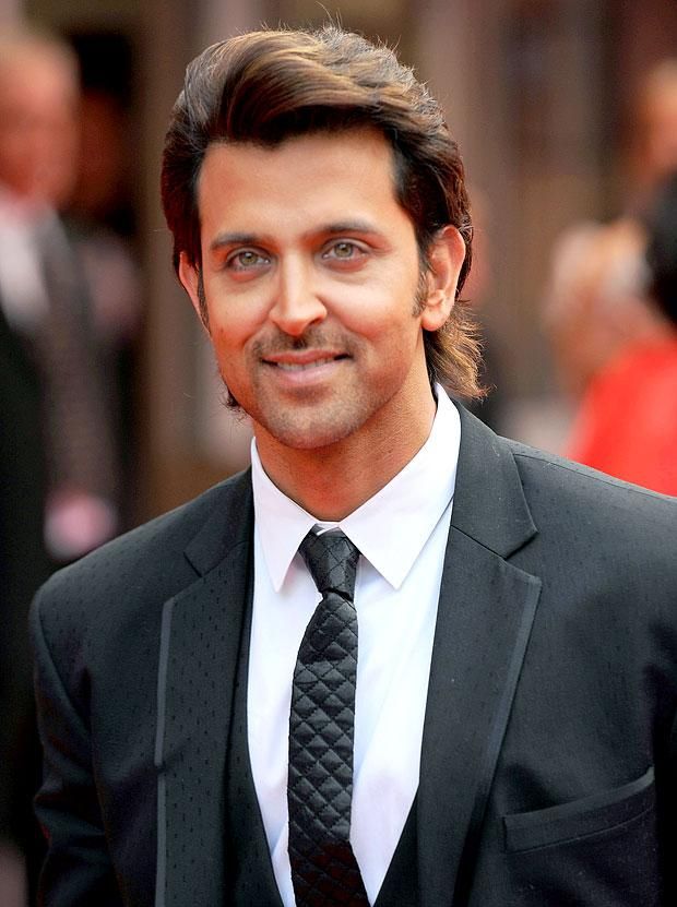 Hrithik Roshan in physical pain yet again, asks his fans for cure