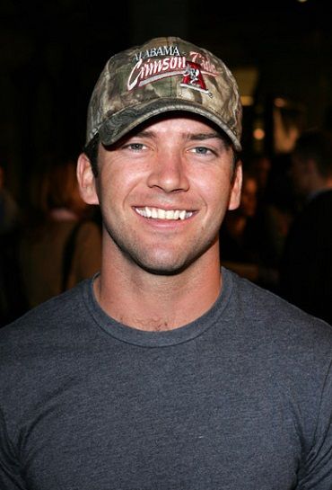 Lucas Black to enact Sean Boswell again in Fast & Furious 7