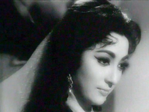 Mala Sinha says she would love to be a part of present Bollywood