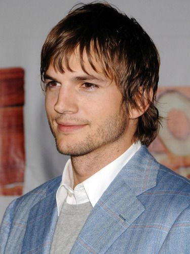 Kutcher to Play Steve Jobs in an upcoming biopic