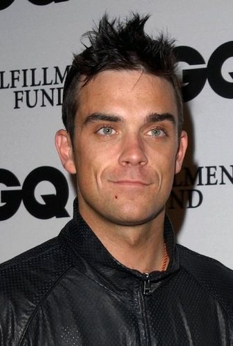 Robbie asks fans to suggest good name for his unborn child