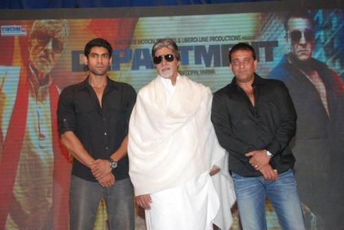 Working with Mr. Bachchan gives Sanjay Dutt immense pleasure
