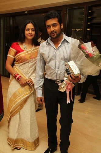 Sneha makes husband Prasanna's birthday a memorable day
