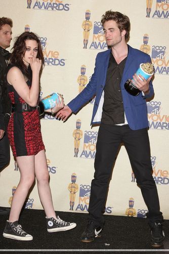 'Robert Pattinson -Kristen Stewart will surely attend MTV VMAs'