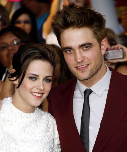 Robert Pattinson wants Kristen to marry him if she really wants him back: Sources