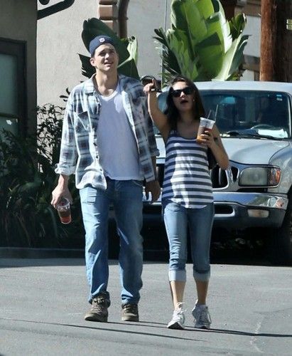 Is Mila Kunis pregnant with Kutcher’s child?