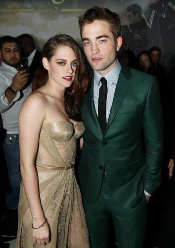 Pattinson-Stewart bid farewell to Twilight franchise