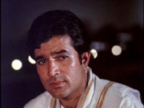 Rajesh Khanna's last film will be first screened for his family first