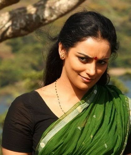 Shwetha Menon’s Kalimannu in trouble