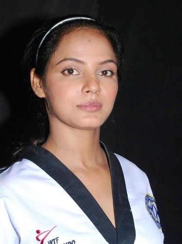 Neetu Chandra wants women to stand up for themselves