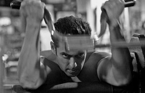 Salman Khan looks stunningly hot in latest photo shoot