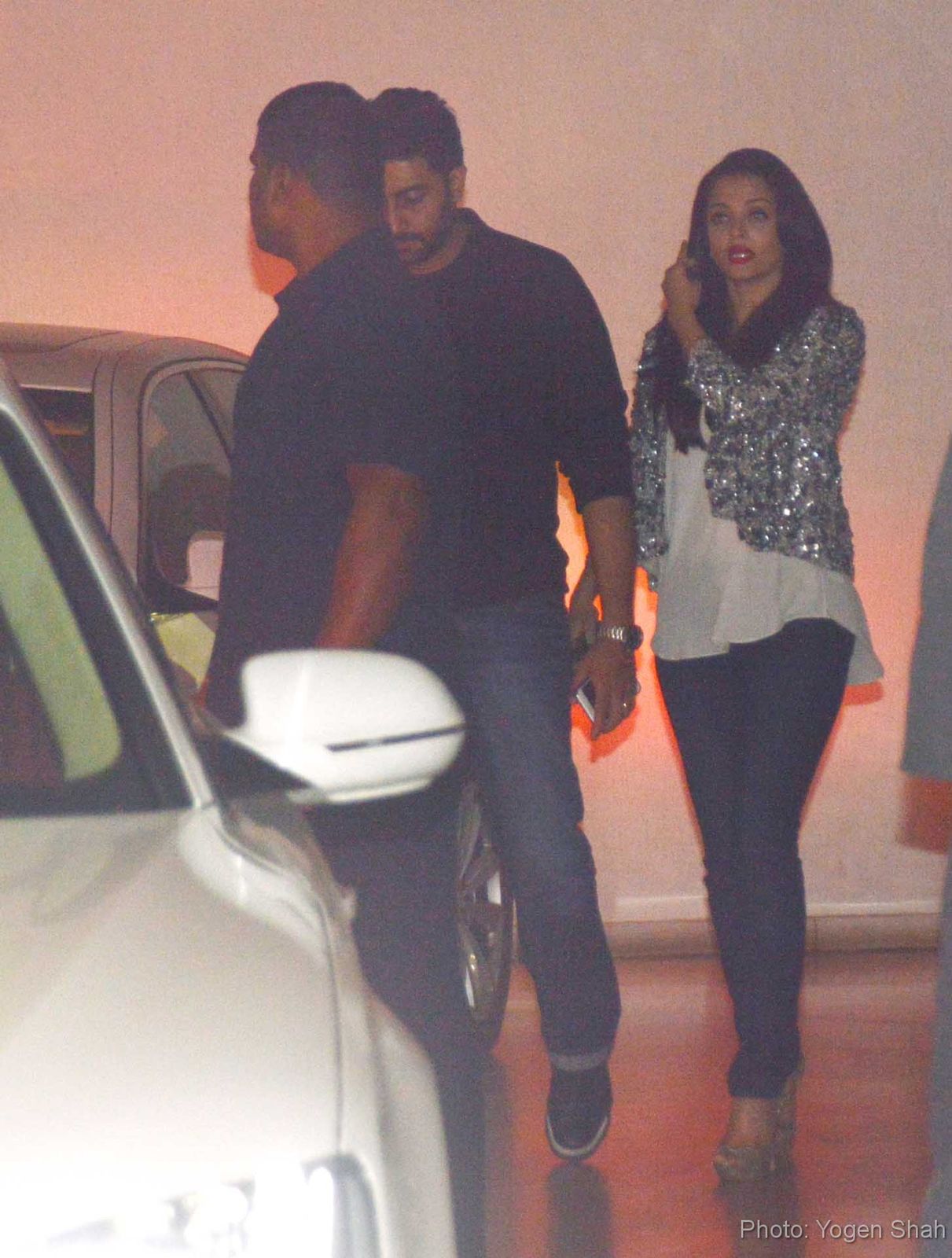 Spotted: Aishwarya Rai, Abhishek Bachchan and Karisma Kapoor partying at Karan Johar's house