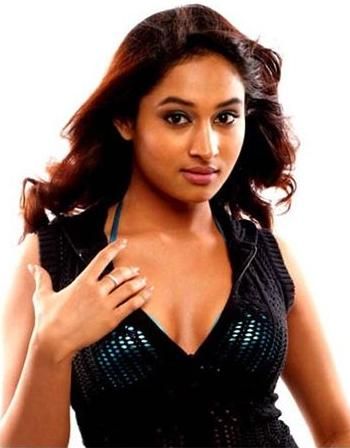 Pooja Ramachandran to don a simple look in her next
