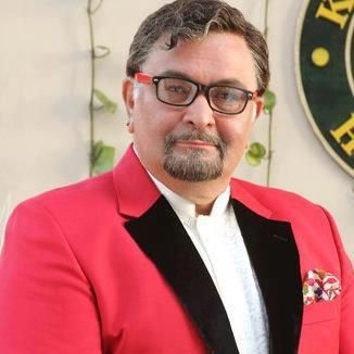 Rishi Kapoor goes flamboyant as a businessman in Kaanchi